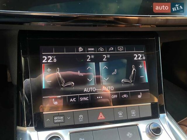 Синий Ауди E-Tron, объемом двигателя 0 л и пробегом 55 тыс. км за 34400 $, фото 17 на Automoto.ua