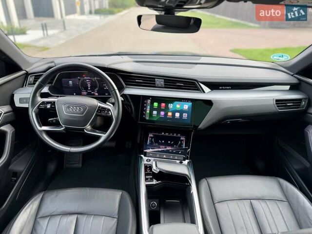 Синий Ауди E-Tron, объемом двигателя 0 л и пробегом 112 тыс. км за 36900 $, фото 73 на Automoto.ua