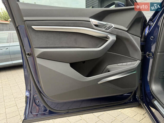 Синий Ауди E-Tron, объемом двигателя 0 л и пробегом 41 тыс. км за 38900 $, фото 35 на Automoto.ua