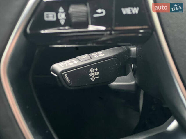 Синий Ауди E-Tron, объемом двигателя 0 л и пробегом 27 тыс. км за 42500 $, фото 41 на Automoto.ua