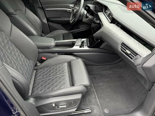 Синій Ауді E-Tron, об'ємом двигуна 0 л та пробігом 60 тис. км за 47800 $, фото 31 на Automoto.ua