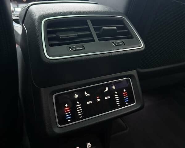 Синій Ауді E-Tron, об'ємом двигуна 0 л та пробігом 64 тис. км за 41900 $, фото 52 на Automoto.ua