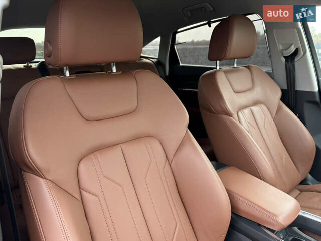 Синий Ауди E-Tron, объемом двигателя 0 л и пробегом 99 тыс. км за 39500 $, фото 59 на Automoto.ua