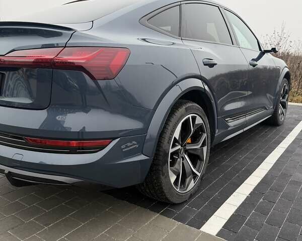 Синій Ауді E-Tron, об'ємом двигуна 0 л та пробігом 64 тис. км за 41900 $, фото 11 на Automoto.ua