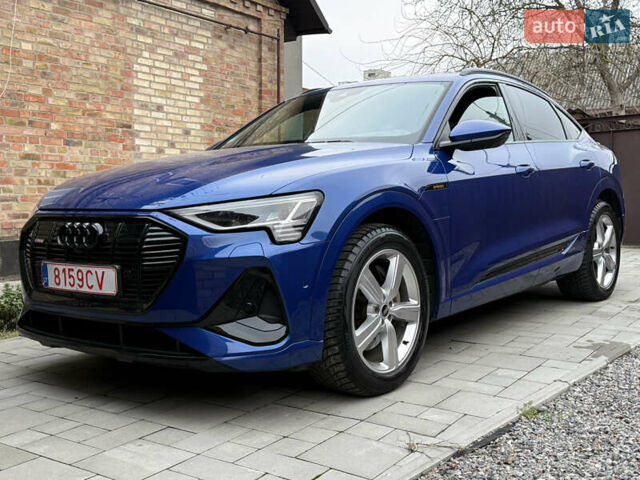 Синій Ауді E-Tron, об'ємом двигуна 0 л та пробігом 38 тис. км за 56900 $, фото 6 на Automoto.ua