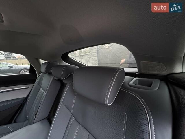 Синий Ауди E-Tron, объемом двигателя 0 л и пробегом 38 тыс. км за 44900 $, фото 29 на Automoto.ua