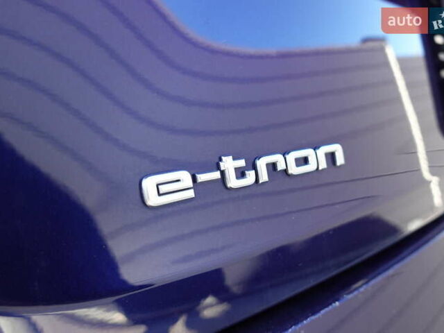 Синий Ауди E-Tron, объемом двигателя 0 л и пробегом 18 тыс. км за 36999 $, фото 9 на Automoto.ua