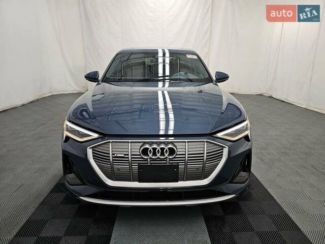 Синий Ауди E-Tron, объемом двигателя 0 л и пробегом 7 тыс. км за 25000 $, фото 1 на Automoto.ua