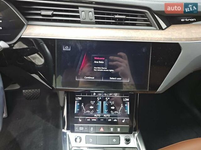 Синий Ауди E-Tron, объемом двигателя 0 л и пробегом 7 тыс. км за 25000 $, фото 10 на Automoto.ua