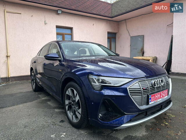 Синий Ауди E-Tron, объемом двигателя 0 л и пробегом 27 тыс. км за 49900 $, фото 1 на Automoto.ua