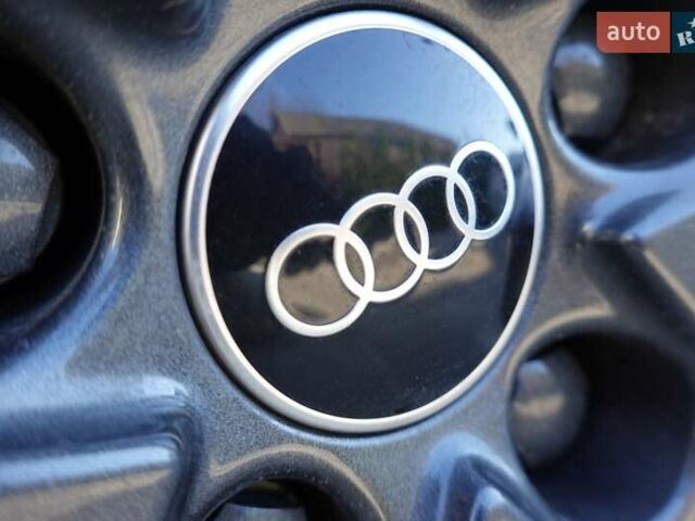 Синий Ауди E-Tron, объемом двигателя 0 л и пробегом 18 тыс. км за 36999 $, фото 12 на Automoto.ua