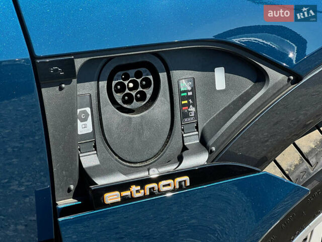 Синій Ауді E-Tron, об'ємом двигуна 0 л та пробігом 31 тис. км за 41870 $, фото 87 на Automoto.ua