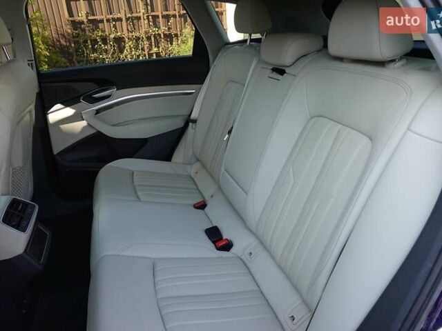 Синий Ауди E-Tron, объемом двигателя 0 л и пробегом 18 тыс. км за 36999 $, фото 21 на Automoto.ua