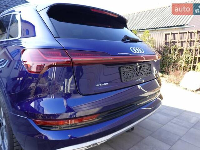 Синий Ауди E-Tron, объемом двигателя 0 л и пробегом 18 тыс. км за 36999 $, фото 7 на Automoto.ua