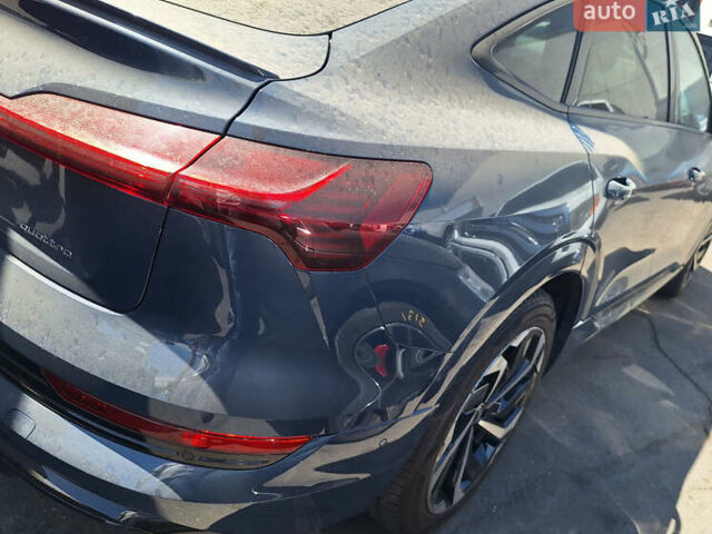 Синій Ауді E-Tron, об'ємом двигуна 0 л та пробігом 19 тис. км за 37999 $, фото 3 на Automoto.ua