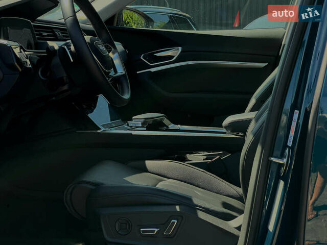 Синій Ауді E-Tron, об'ємом двигуна 0 л та пробігом 31 тис. км за 41870 $, фото 27 на Automoto.ua