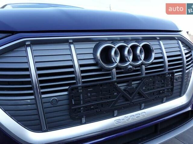 Синий Ауди E-Tron, объемом двигателя 0 л и пробегом 18 тыс. км за 36999 $, фото 5 на Automoto.ua
