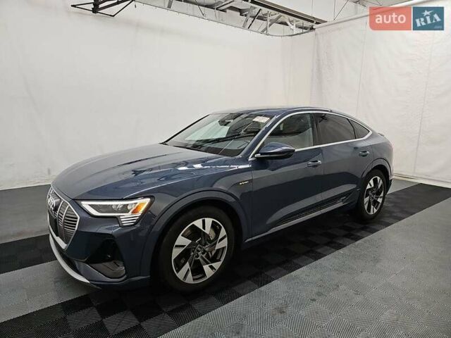 Синий Ауди E-Tron, объемом двигателя 0 л и пробегом 7 тыс. км за 25000 $, фото 2 на Automoto.ua