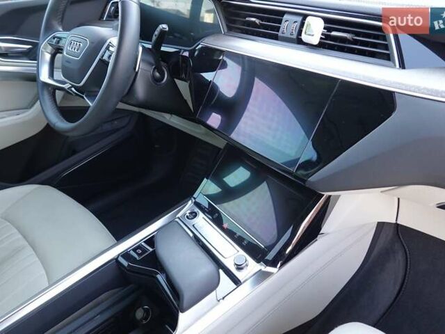Синий Ауди E-Tron, объемом двигателя 0 л и пробегом 18 тыс. км за 36999 $, фото 18 на Automoto.ua