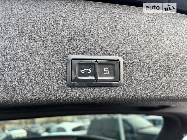 Зеленый Ауди E-Tron, объемом двигателя 0 л и пробегом 39 тыс. км за 58000 $, фото 12 на Automoto.ua