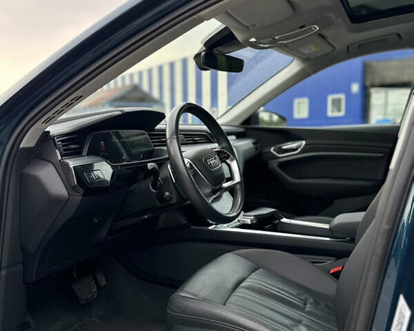 Зелений Ауді E-Tron, об'ємом двигуна 0 л та пробігом 139 тис. км за 21950 $, фото 39 на Automoto.ua