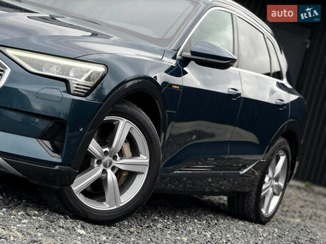 Зеленый Ауди E-Tron, объемом двигателя 0 л и пробегом 169 тыс. км за 25900 $, фото 8 на Automoto.ua