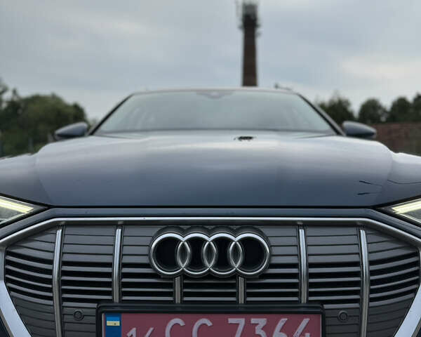 Зелений Ауді E-Tron, об'ємом двигуна 0 л та пробігом 139 тис. км за 21950 $, фото 11 на Automoto.ua