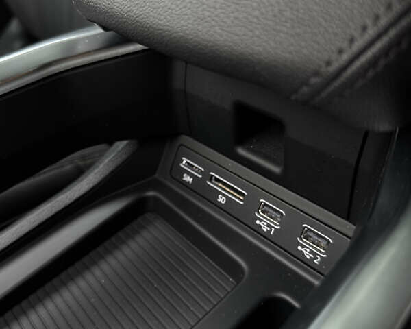 Зеленый Ауди E-Tron, объемом двигателя 0 л и пробегом 140 тыс. км за 21950 $, фото 35 на Automoto.ua