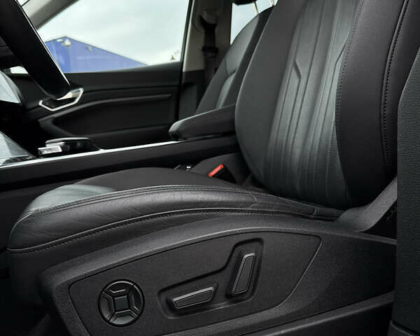 Зелений Ауді E-Tron, об'ємом двигуна 0 л та пробігом 139 тис. км за 21950 $, фото 29 на Automoto.ua