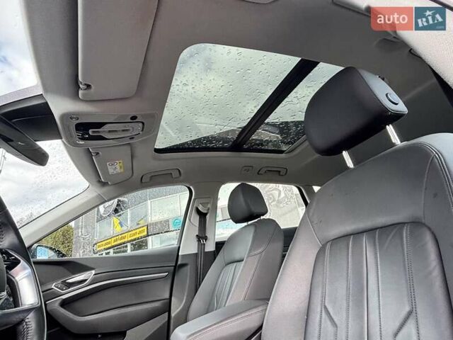 Зеленый Ауди E-Tron, объемом двигателя 0 л и пробегом 161 тыс. км за 24000 $, фото 26 на Automoto.ua