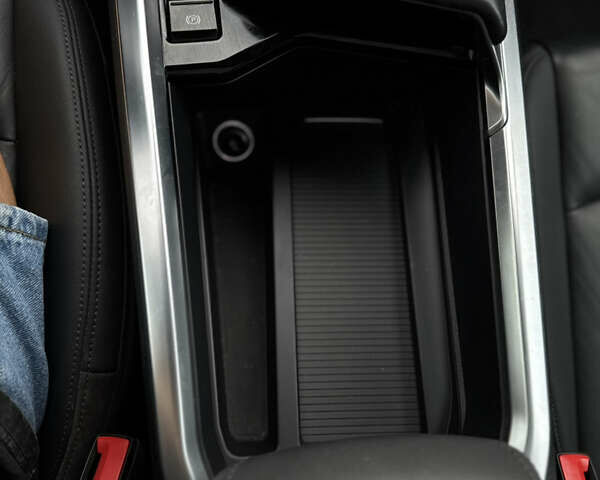 Зелений Ауді E-Tron, об'ємом двигуна 0 л та пробігом 139 тис. км за 21950 $, фото 42 на Automoto.ua