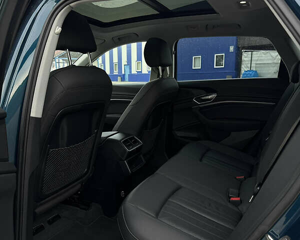 Зелений Ауді E-Tron, об'ємом двигуна 0 л та пробігом 139 тис. км за 21950 $, фото 24 на Automoto.ua