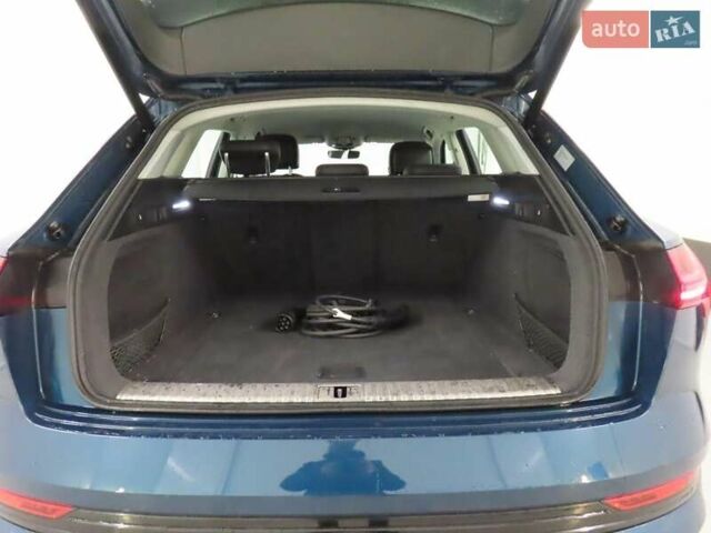 Зеленый Ауди E-Tron, объемом двигателя 0 л и пробегом 108 тыс. км за 23721 $, фото 5 на Automoto.ua