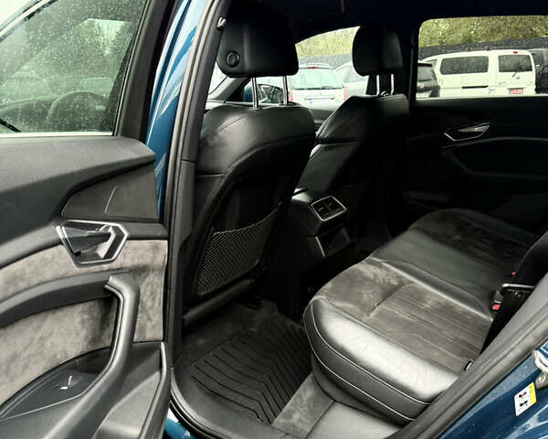Зеленый Ауди E-Tron, объемом двигателя 0 л и пробегом 169 тыс. км за 25900 $, фото 20 на Automoto.ua