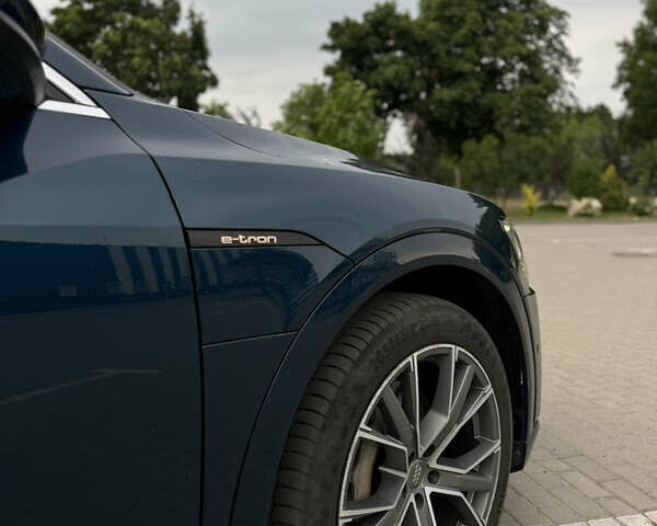 Зелений Ауді E-Tron, об'ємом двигуна 0 л та пробігом 139 тис. км за 21950 $, фото 15 на Automoto.ua