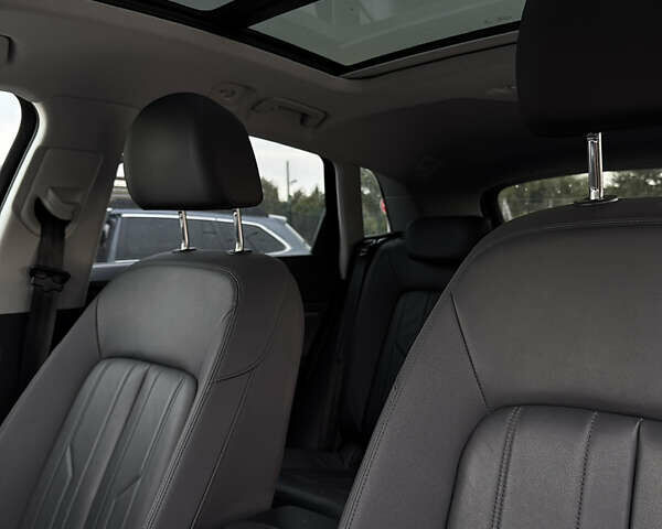 Зеленый Ауди E-Tron, объемом двигателя 0 л и пробегом 140 тыс. км за 21950 $, фото 19 на Automoto.ua