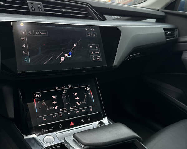 Зелений Ауді E-Tron, об'ємом двигуна 0 л та пробігом 139 тис. км за 21950 $, фото 34 на Automoto.ua