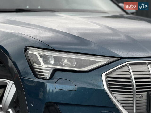Зелений Ауді E-Tron, об'ємом двигуна 0 л та пробігом 169 тис. км за 24999 $, фото 7 на Automoto.ua