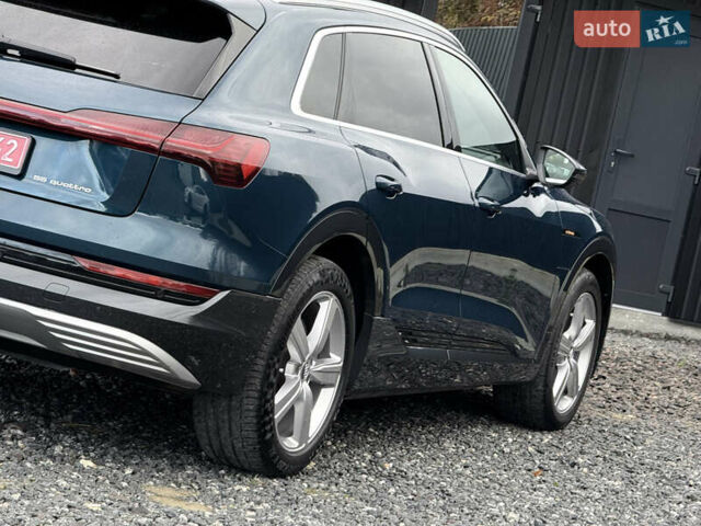 Зелений Ауді E-Tron, об'ємом двигуна 0 л та пробігом 169 тис. км за 24999 $, фото 18 на Automoto.ua