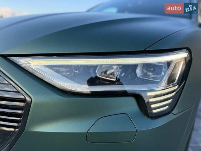 Зелений Ауді E-Tron, об'ємом двигуна 0 л та пробігом 165 тис. км за 29999 $, фото 11 на Automoto.ua