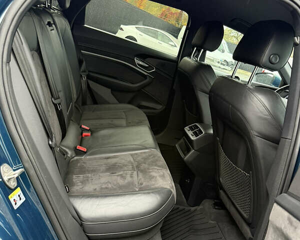 Зелений Ауді E-Tron, об'ємом двигуна 0 л та пробігом 169 тис. км за 24999 $, фото 29 на Automoto.ua