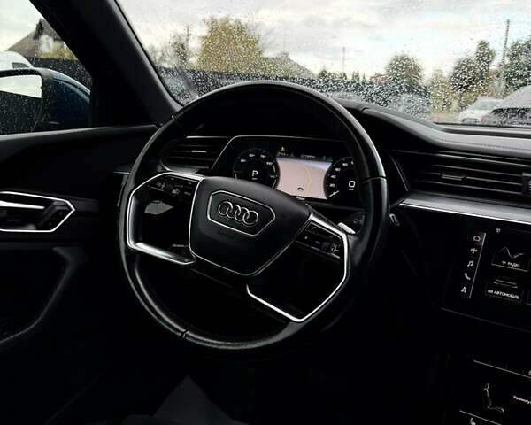 Зелений Ауді E-Tron, об'ємом двигуна 0 л та пробігом 169 тис. км за 24999 $, фото 27 на Automoto.ua