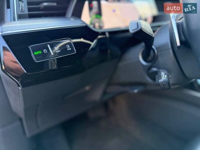 Зелений Ауді E-Tron, об'ємом двигуна 0 л та пробігом 165 тис. км за 29999 $, фото 41 на Automoto.ua