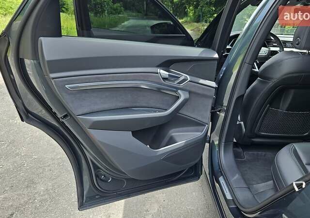 Зелений Ауді E-Tron, об'ємом двигуна 0 л та пробігом 59 тис. км за 50500 $, фото 14 на Automoto.ua