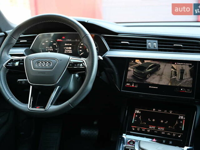 Зелений Ауді E-Tron, об'ємом двигуна 0 л та пробігом 39 тис. км за 52127 $, фото 15 на Automoto.ua