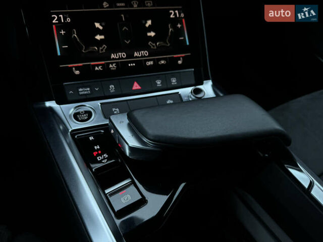 Оранжевый Ауди E-Tron, объемом двигателя 0 л и пробегом 68 тыс. км за 34800 $, фото 84 на Automoto.ua