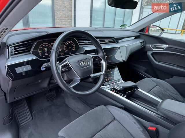 Оранжевый Ауди E-Tron, объемом двигателя 0 л и пробегом 68 тыс. км за 34800 $, фото 66 на Automoto.ua