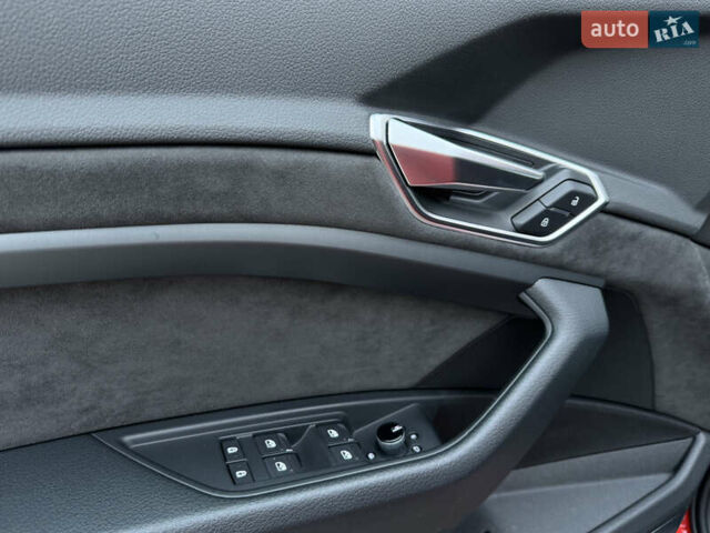 Оранжевый Ауди E-Tron, объемом двигателя 0 л и пробегом 68 тыс. км за 34800 $, фото 64 на Automoto.ua