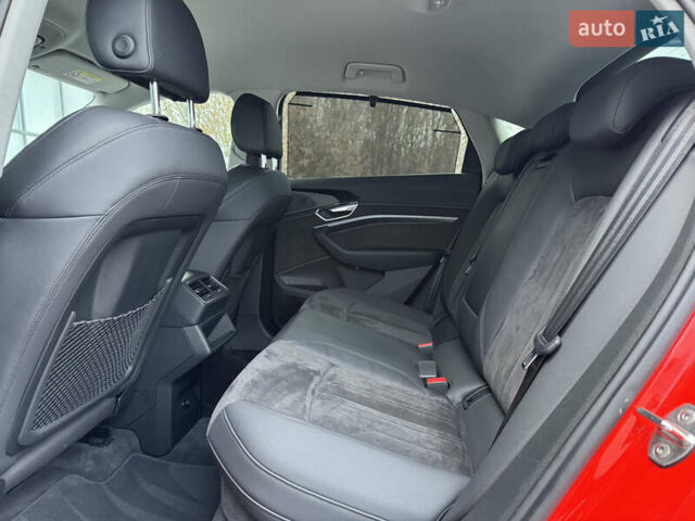 Оранжевый Ауди E-Tron, объемом двигателя 0 л и пробегом 68 тыс. км за 34800 $, фото 81 на Automoto.ua