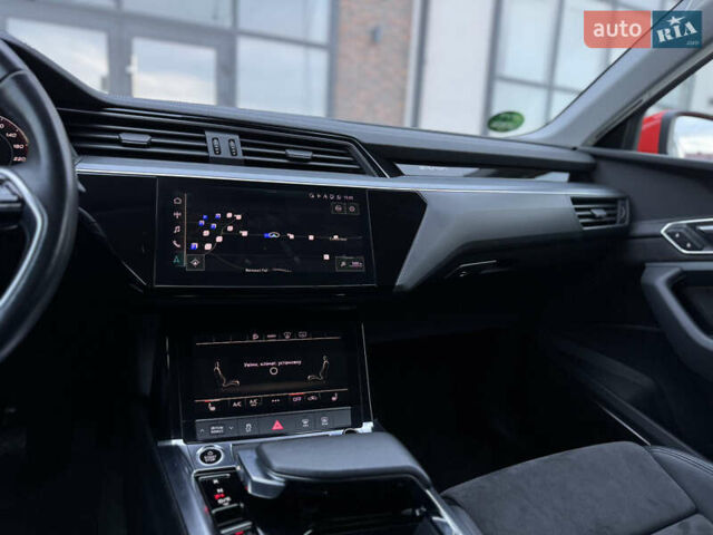 Оранжевый Ауди E-Tron, объемом двигателя 0 л и пробегом 68 тыс. км за 34800 $, фото 83 на Automoto.ua